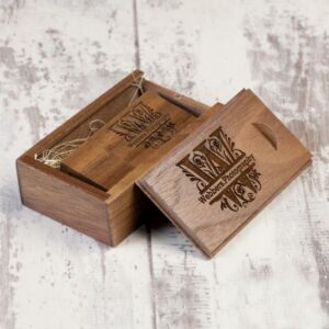Wood USB 3.0 & Wooden Slide Box Bundle (Maple/Walnut)